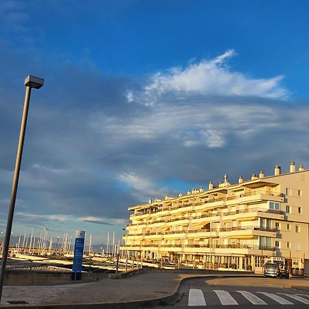 Solo Atico Guest Suites L' Escala エクステリア 写真