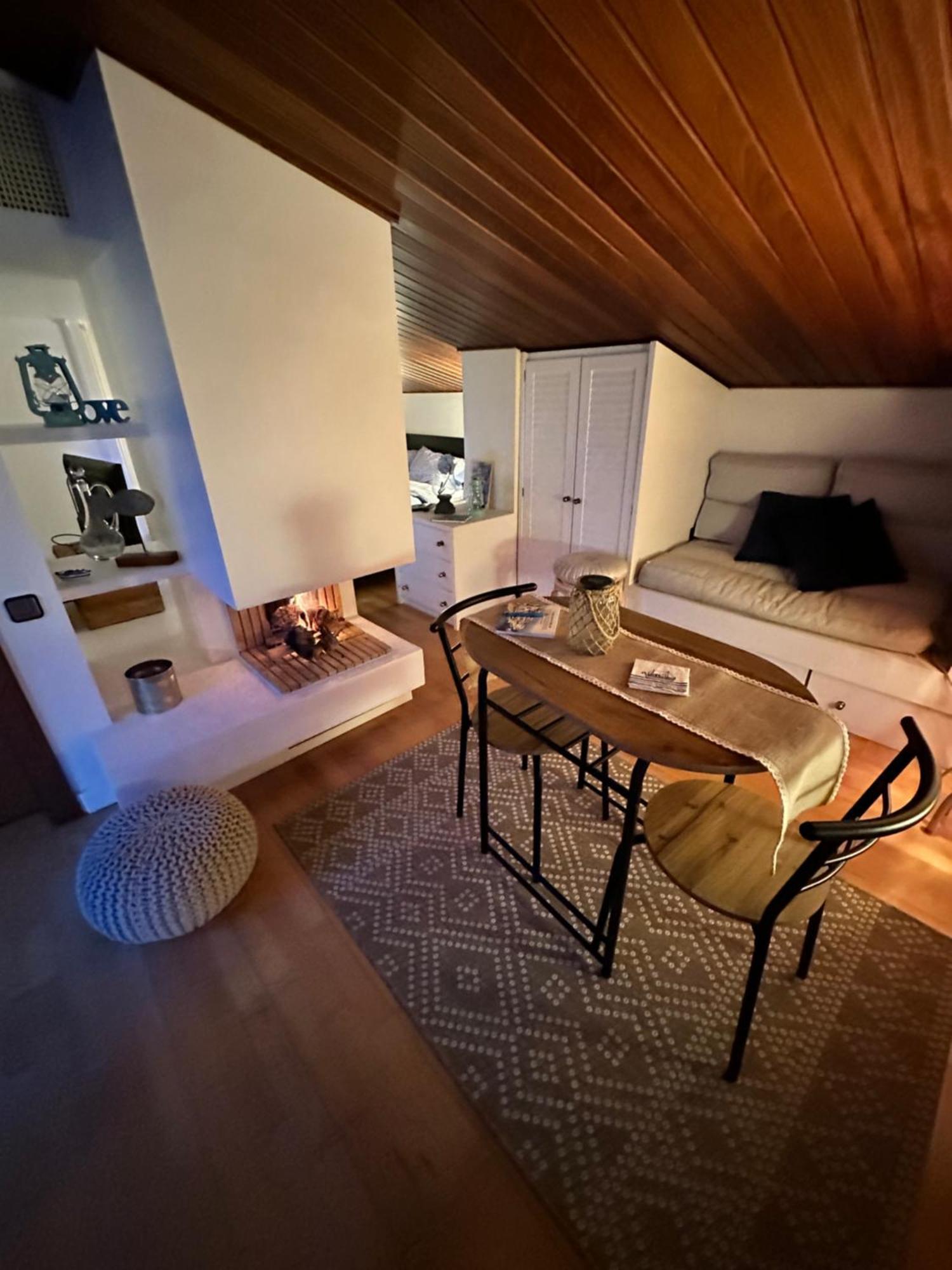 Solo Atico Guest Suites L' Escala エクステリア 写真