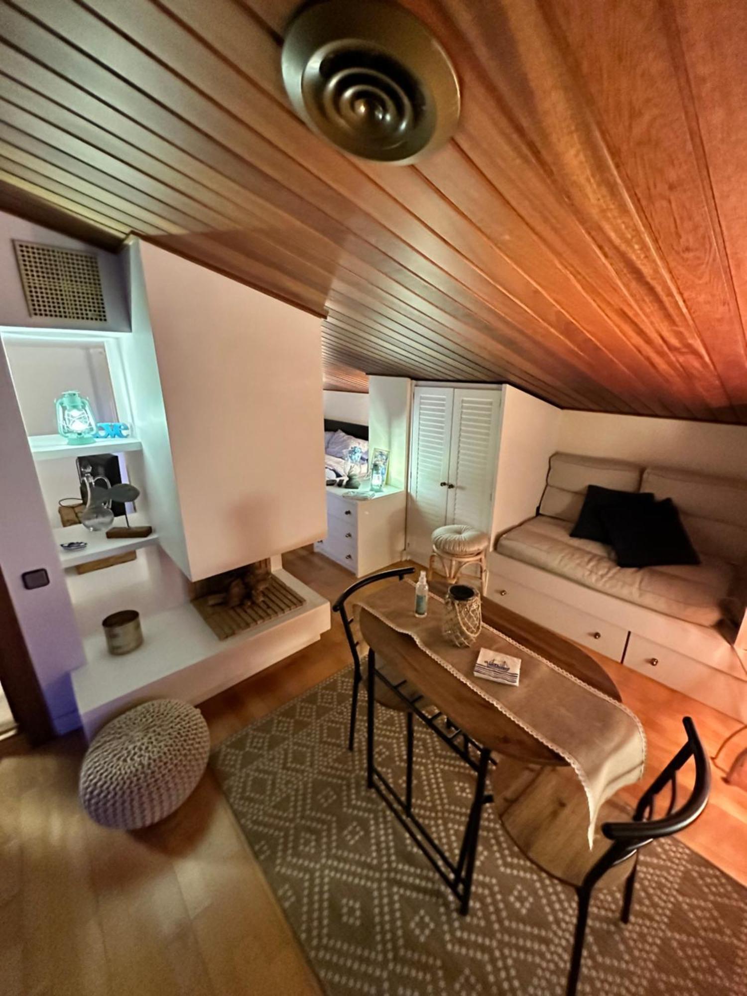 Solo Atico Guest Suites L' Escala エクステリア 写真